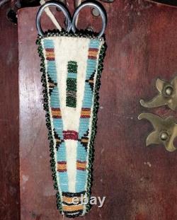 1920's Native American Central Plains Beaded Scissors Case 5x2 Great Cond! Cpix