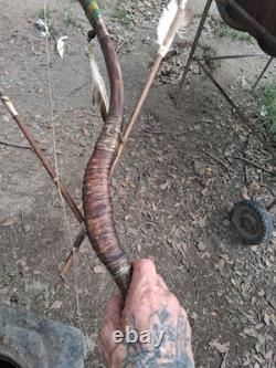 1940s NATIVE AMERICAN SHORT BOW RECURVE/ 2 ARROWS HANDMADE HTF
