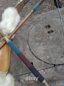 1970s NATIVE AMERICAN SHORT BOW RECURVE/ 2 BEADED ARROWS HANDMADE HTF