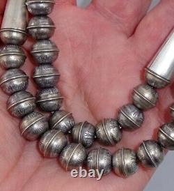 22 NAVAJO PEARL NECKLACE Vintage Dark STERLING Oxidized Old Pawn BENCH BEAD 7mm