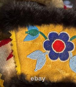 ANTIQUE Native American Beaded Gauntlet/Authentic OJIBWAY Gloves, Moosehide, Glass