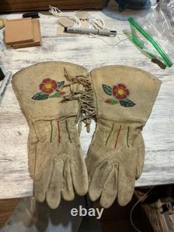 Antique American Indian Beaded Gauntlets, Gloves, Buffalo