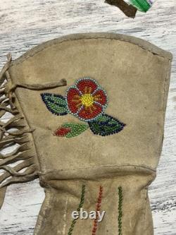 Antique American Indian Beaded Gauntlets, Gloves, Buffalo