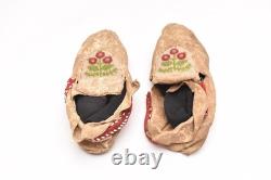 Antique CREE INDIAN FLORAL BEADED MOCCASINS NATIVE AMERICAN 8
