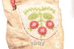 Antique CREE INDIAN FLORAL BEADED MOCCASINS NATIVE AMERICAN 8