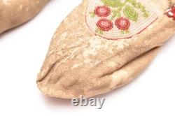 Antique CREE INDIAN FLORAL BEADED MOCCASINS NATIVE AMERICAN 8