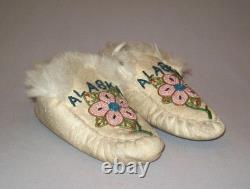 Antique Late 1800's Native American Alaska Beaded Moccasins Eskimo Indian Nice