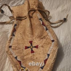 Antique Native American Beaded Bag With Bottom Fringe 7x 5
