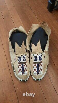 Antique Native American Beaded Cheyenne Moccasins 1900-1910s OLD PARFLESH