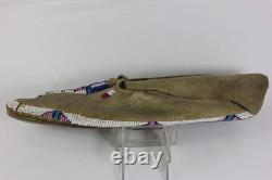 Antique Native American Beaded Indian Moccasins AUTHENTIC & INDIAN PRE-OWNED