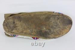 Antique Native American Beaded Indian Moccasins AUTHENTIC & INDIAN PRE-OWNED