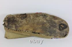 Antique Native American Beaded Indian Moccasins AUTHENTIC & INDIAN PRE-OWNED