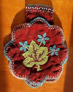 Antique Native American Indian Beaded Pouch Iroquois Mohawk