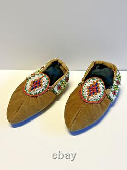 Antique Native American Indian Beaded Woman Moccasins 1880's to 1910s Lot A1