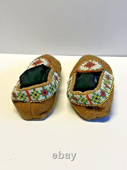 Antique Native American Indian Beaded Woman Moccasins 1880's to 1910s Lot A1