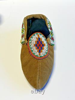Antique Native American Indian Beaded Woman Moccasins 1880's to 1910s Lot A1