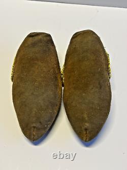 Antique Native American Indian Beaded Woman Moccasins 1880's to 1910s Lot A1