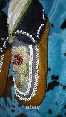 Antique Native American Iroquois Beaded Moccasins Superb Condition