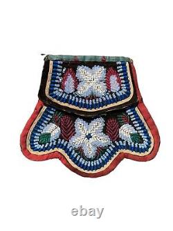 Antique Native American Iroquois Beaded Purse