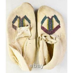 Antique Native American Nez Perce Plains Beaded Moccasins 6.5