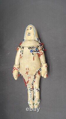 Antique Native American Plains Indian Beaded Female Doll