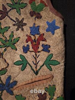 Antique OLD Native American Indian beaded Dakota Eastern Sioux vest 19th c