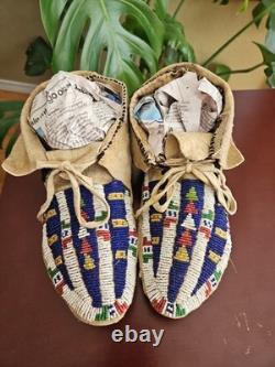 Antique Sioux Indian Beaded Moccasins