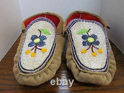 Authentic Native American Moccasins 9.5 Inches Full Bead Vamp Stunning Hand Made