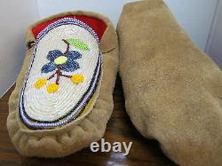 Authentic Native American Moccasins 9.5 Inches Full Bead Vamp Stunning Hand Made