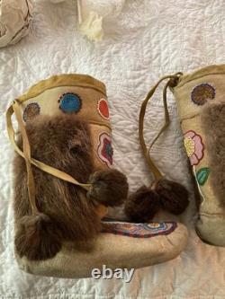 Beaded Mukluks M8/W10 Beautiful Native American Cree Beaded Mukluks