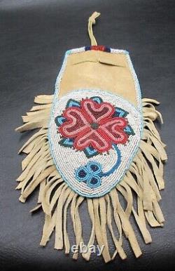 Beautiful Native American Indian Beaded Bag