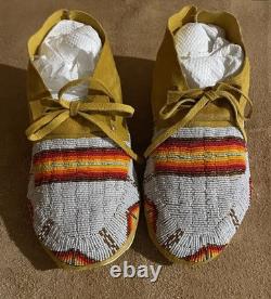 Beautiful Native American Lakota Sioux Beaded Men's Moccasins