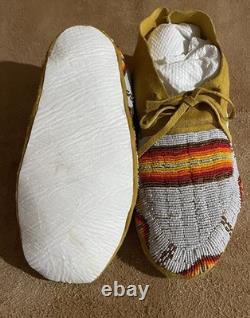 Beautiful Native American Lakota Sioux Beaded Men's Moccasins