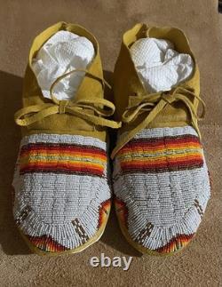 Beautiful Native American Lakota Sioux Beaded Men's Moccasins