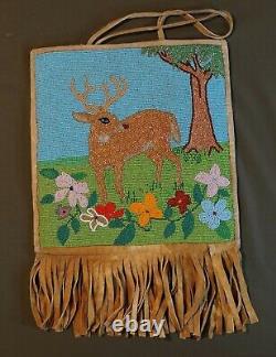 Beautiful Native American Toppenish Yakama Beaded Bag Buck