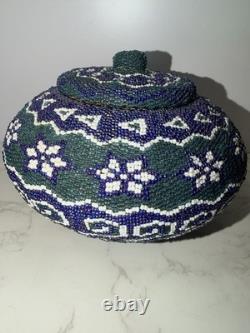 Beautiful OLD Native American Handwoven Glass Beaded Basket/Lid Probably Paiute