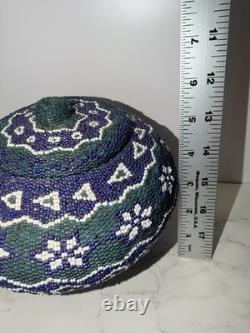 Beautiful OLD Native American Handwoven Glass Beaded Basket/Lid Probably Paiute