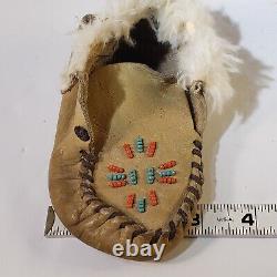 Child's Vintage Native American Plains Indian Beaded Buckskin Moccasins Shoes