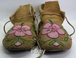 Deerskin Native American Moccasins Beaded Vintage Woodlands Ojibwe or Cree 9.25