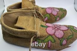 Deerskin Native American Moccasins Beaded Vintage Woodlands Ojibwe or Cree 9.25