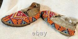 EARLY PLAINS SIOUX INDIAN NATIVE AMERICAN BEADED MOCCASINS BEADS ANTIQUE withsinew