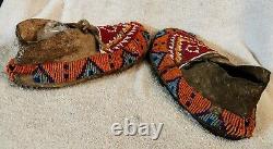 EARLY PLAINS SIOUX INDIAN NATIVE AMERICAN BEADED MOCCASINS BEADS ANTIQUE withsinew