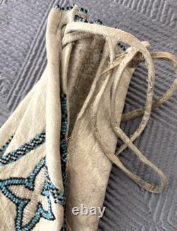 Early 19th c Native American Deer Skin Beaded Pouch Beautiful Classic Design