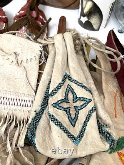 Early 19th c Native American Deer Skin Beaded Pouch Beautiful Classic Design