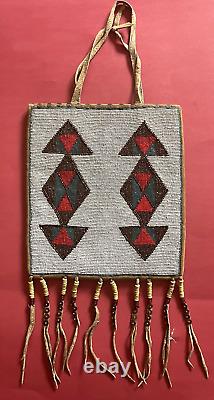 Excellent Antique C. 1900 Native American Northwest Coast Beaded Bag