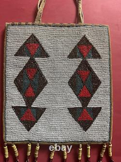 Excellent Antique C. 1900 Native American Northwest Coast Beaded Bag