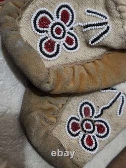 Lot Of 7 Pairs Beautiful Vintage Native American Beaded Moccasins