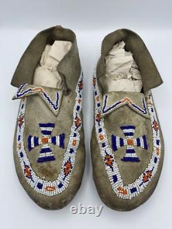 NATIVE AMERICAN BEADED MOCCASINS, Rare Pinwheel Beads, Unknown Age