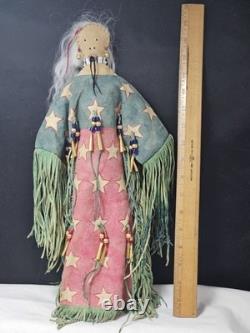 NATIVE AMERICAN INDIAN CHIPPEWA beaded doll NICE