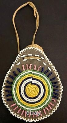 NEZ PERCE SMALL BEADED LEATHER POUCH Sun Design Native Antique American Art 3x4